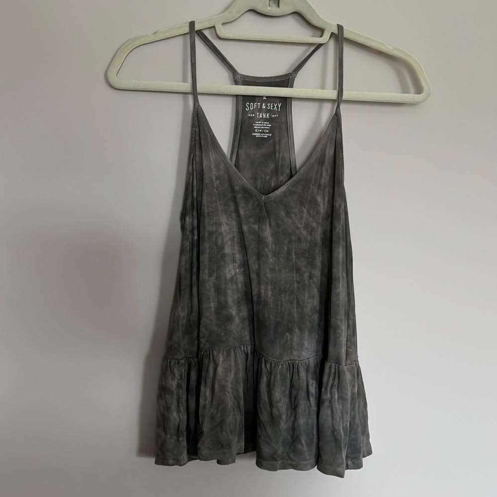 Flowy tank